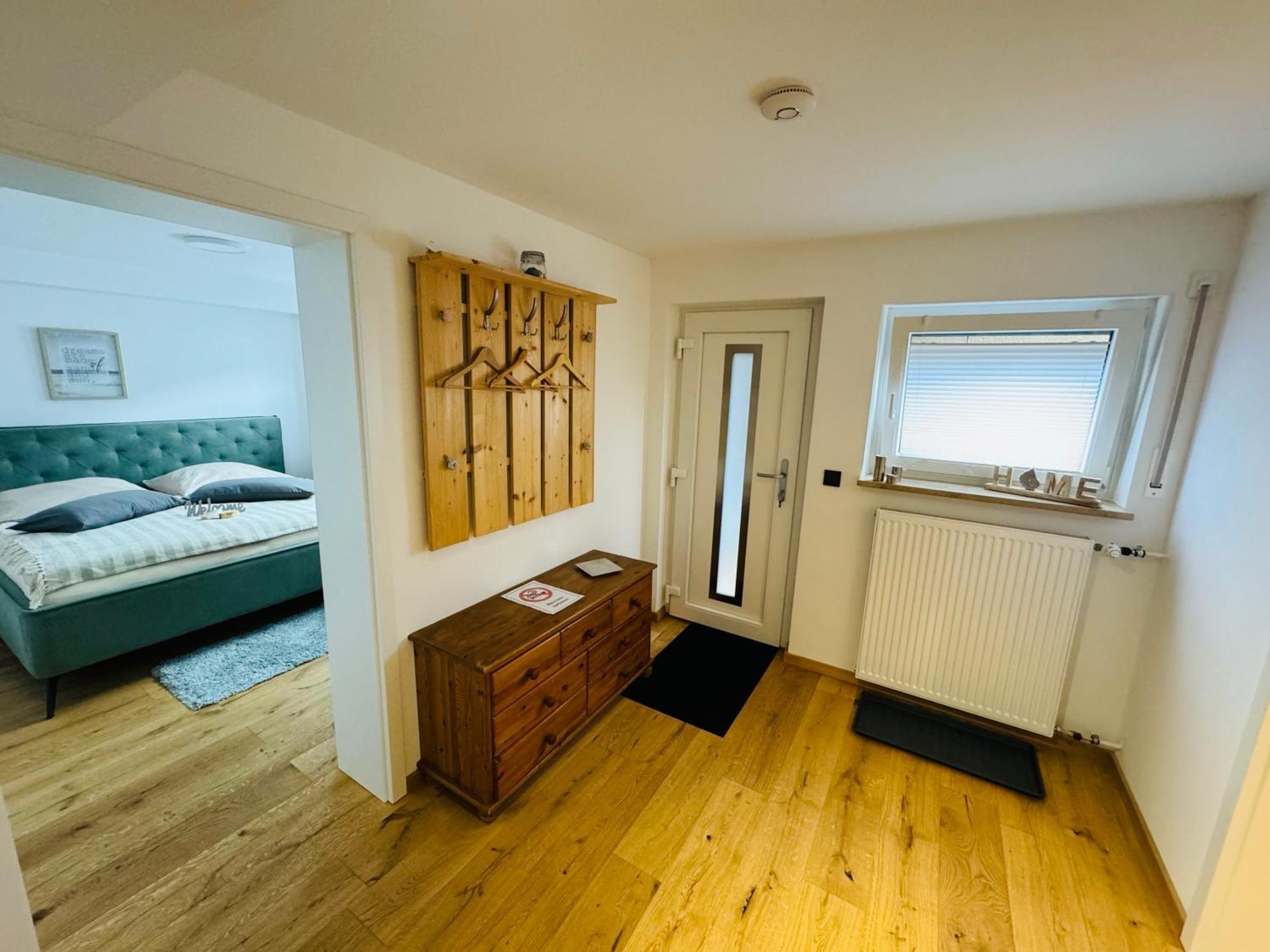 Ferien- Und Business Apartment Cadolzburg ภายนอก รูปภาพ